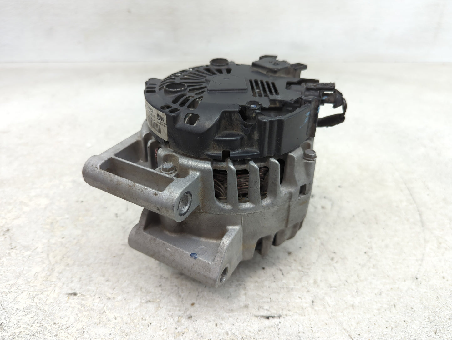 2010-2017 Chevrolet Equinox Alternator Replacement Generator Charging Assembly Engine OEM P/N:2620360 13588328 Fits OEM Used