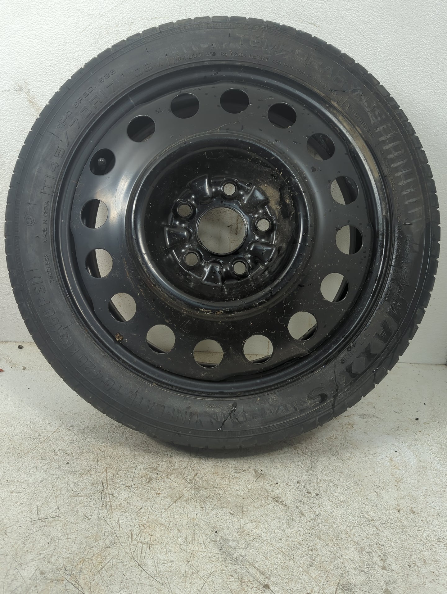 2010-2017 Chevrolet Equinox Spare Donut Tire Wheel Rim Oem 1374818 - Oemusedautoparts1.com