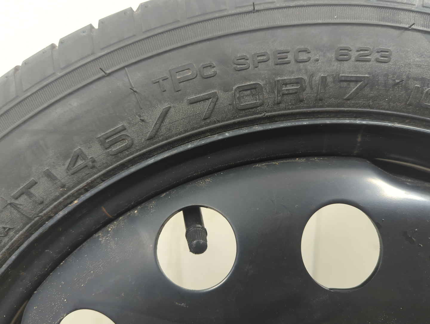 2010-2017 Chevrolet Equinox Spare Donut Tire Wheel Rim Oem 1374818 - Oemusedautoparts1.com