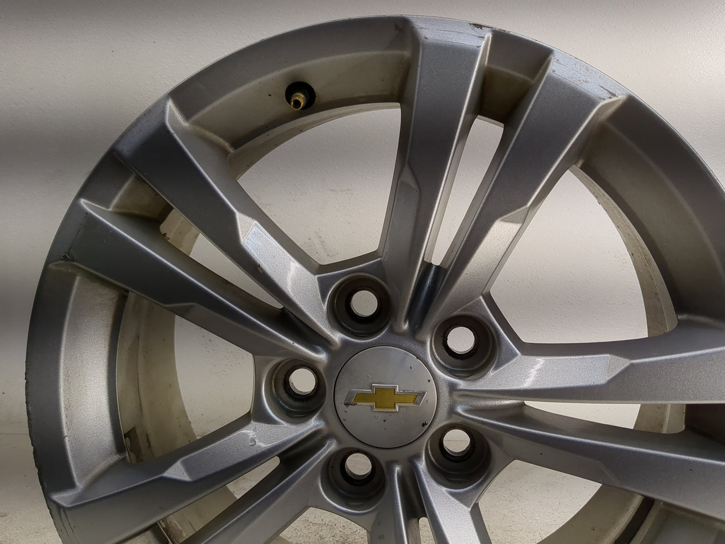 2010-2017 Chevrolet Equinox Oem Wheel Rim 1374820 - Oemusedautoparts1.com
