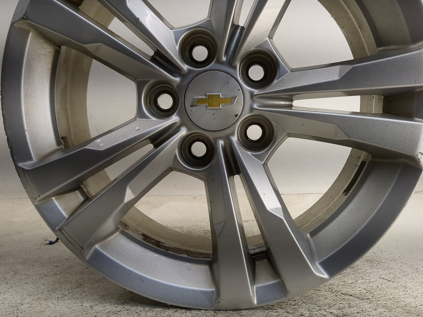 2010-2017 Chevrolet Equinox Oem Wheel Rim 1374820 - Oemusedautoparts1.com