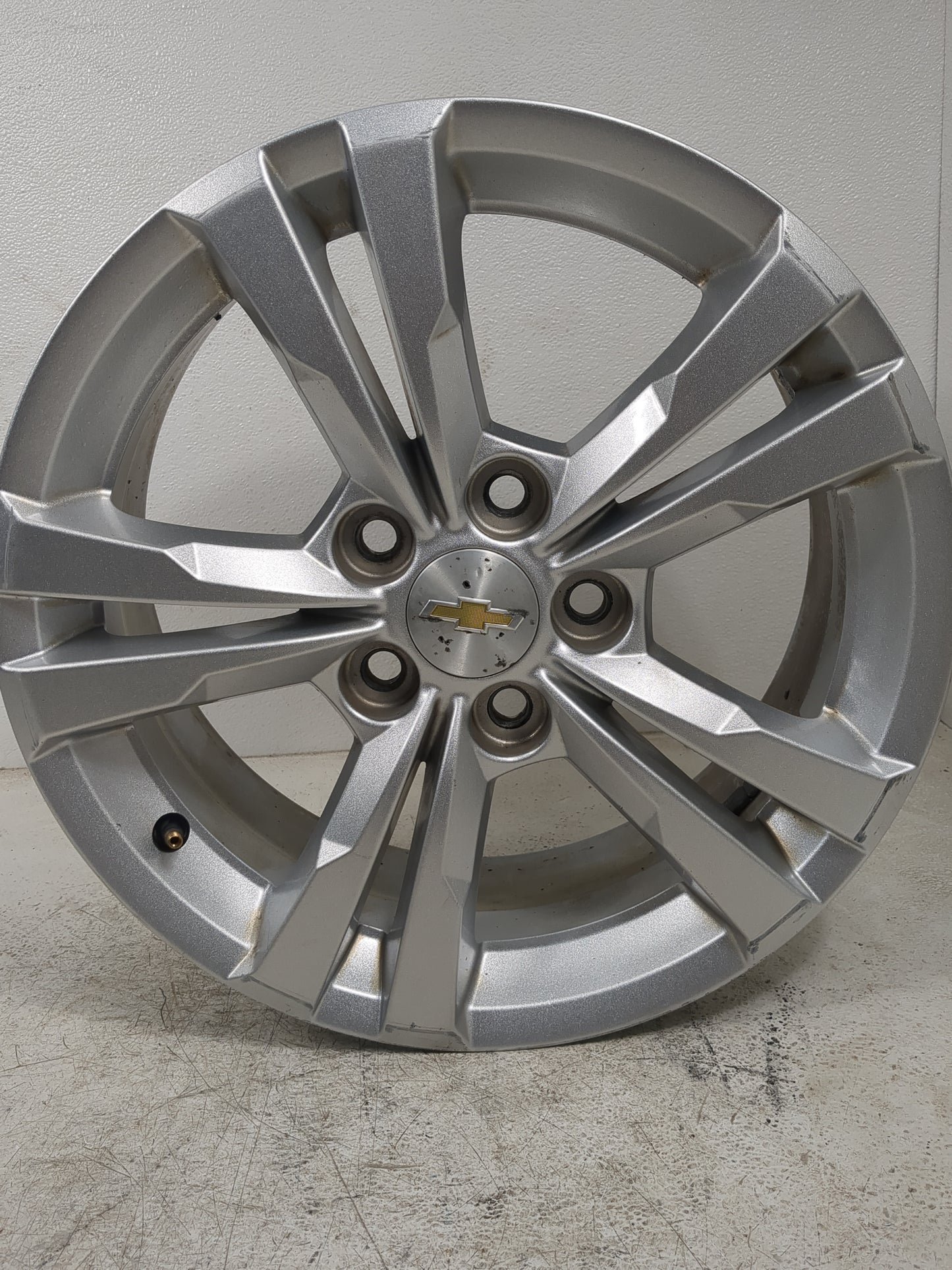 2010-2017 Chevrolet Equinox Oem Wheel Rim 1374821 - Oemusedautoparts1.com