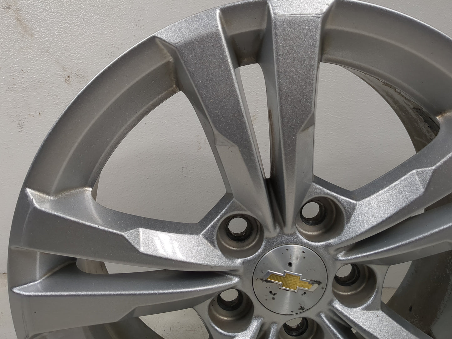 2010-2017 Chevrolet Equinox Oem Wheel Rim 1374821 - Oemusedautoparts1.com