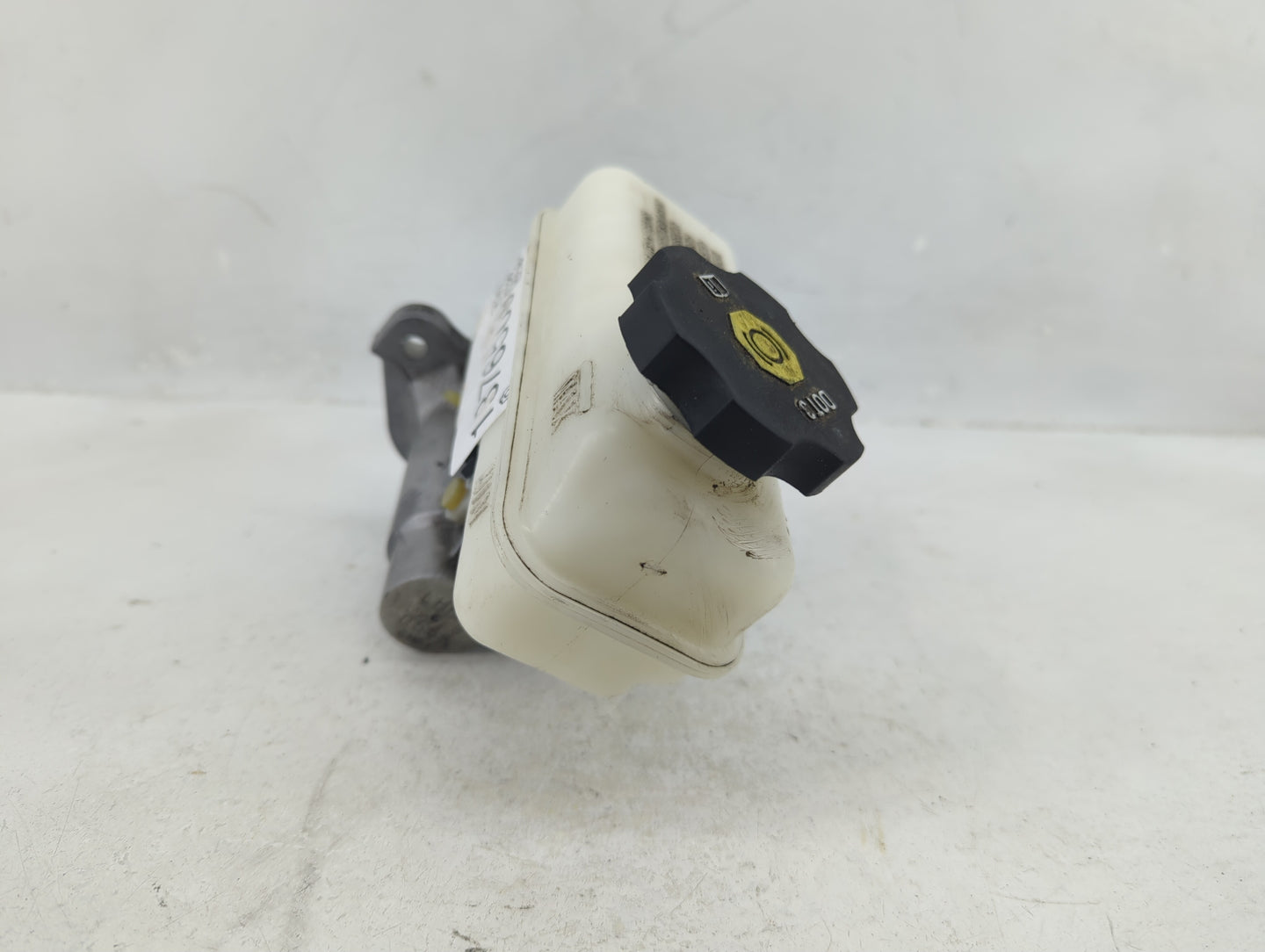2011-2017 Chevrolet Equinox Brake Master Cylinder - Oemusedautoparts1.com