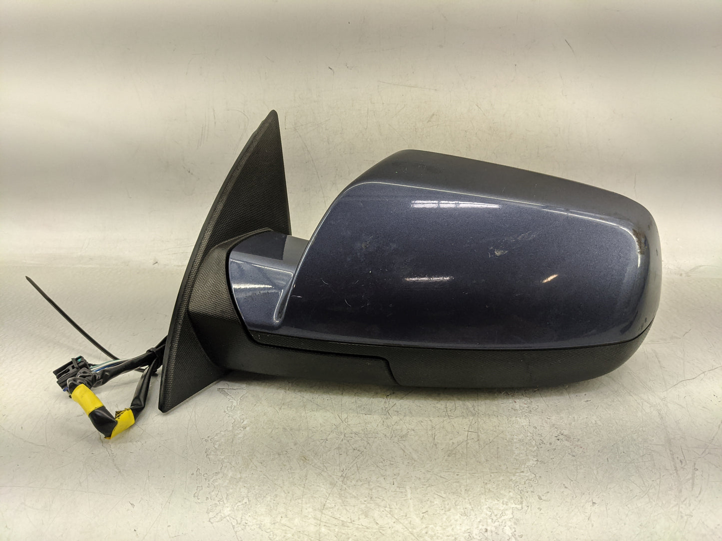2011-2014 Chevrolet Equinox Driver Side View Mirror - Left Door Mirror OEM Used - Oemusedautoparts1.com