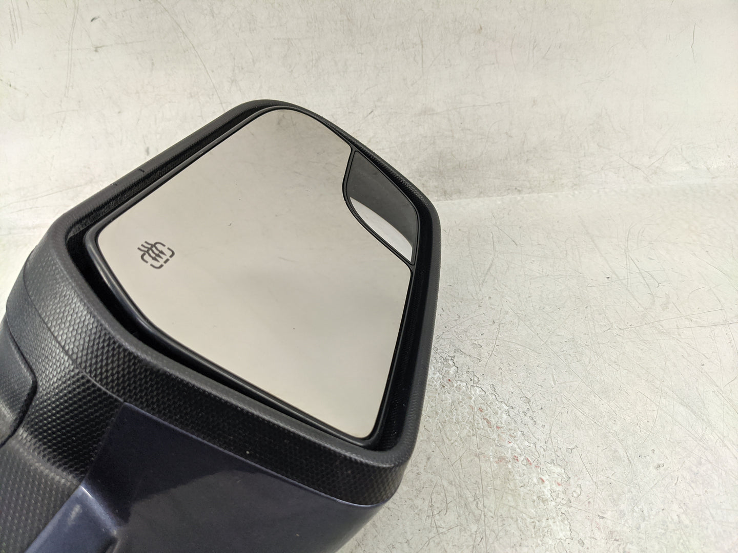 2011-2014 Chevrolet Equinox Driver Side View Mirror - Left Door Mirror OEM Used - Oemusedautoparts1.com