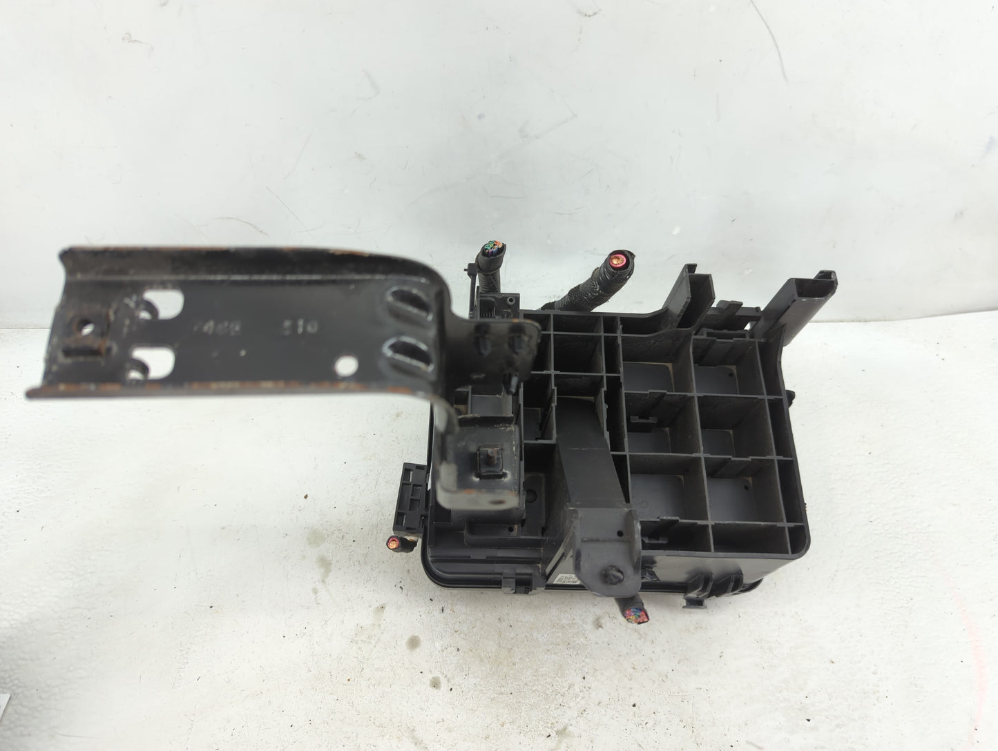 2013-2016 Chevrolet Equinox Fusebox Fuse Box Panel Relay Module P/N:22922727 Fits Fits 2013 2014 2015 2016 OEM Used Auto Par
