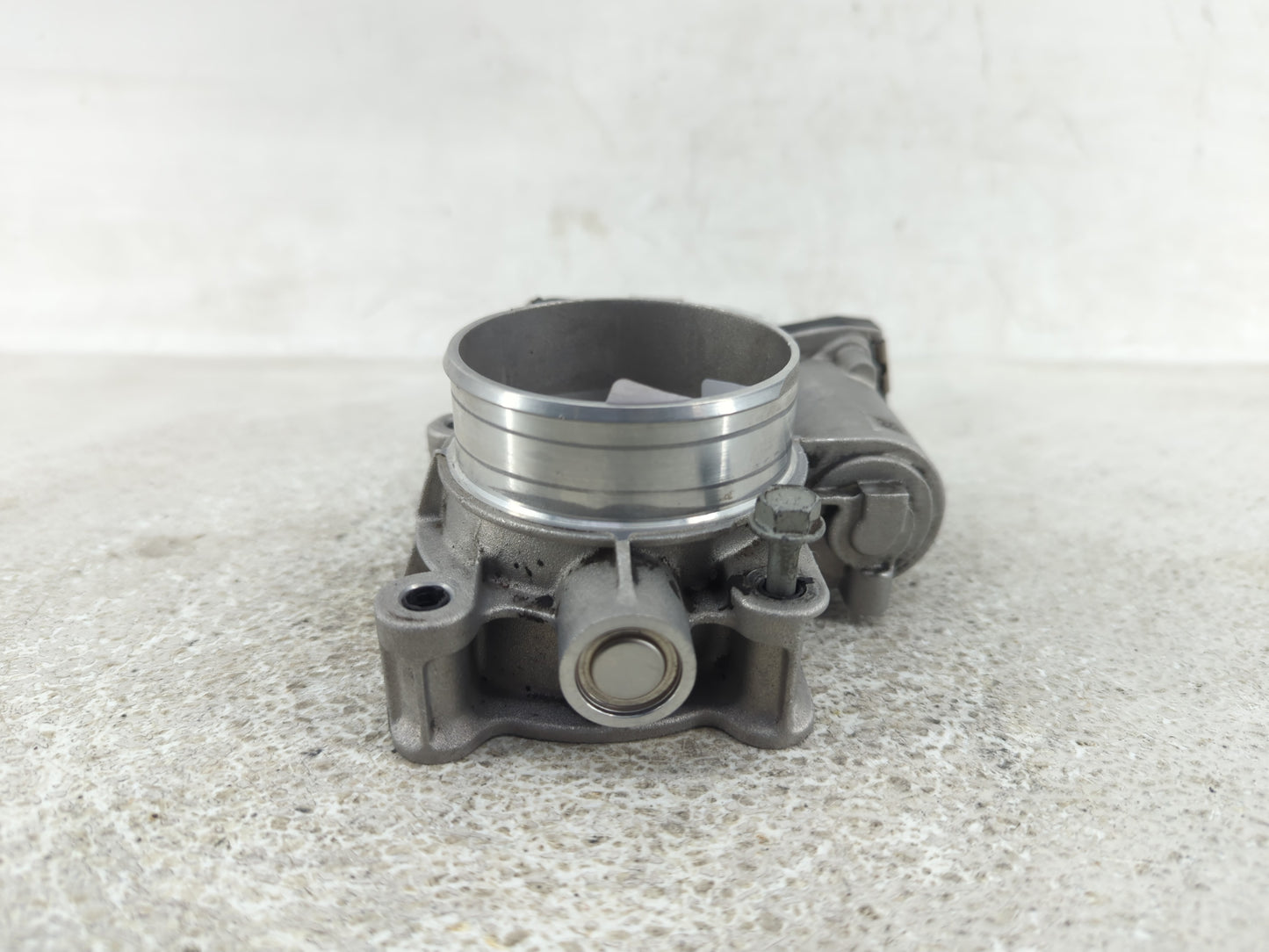 2012-2015 Chevrolet Equinox Throttle Body Fits Fits 2012 2013 2014 2015 OEM Used Auto Parts - Oemusedautoparts1.com