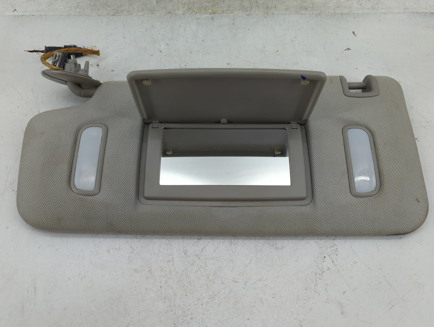 2010-2017 Chevrolet Equinox Sun Visor Shade Replacement Driver Left Mirror Fits Fits 2010 2011 2012 2013 2014 2015 2016 2017