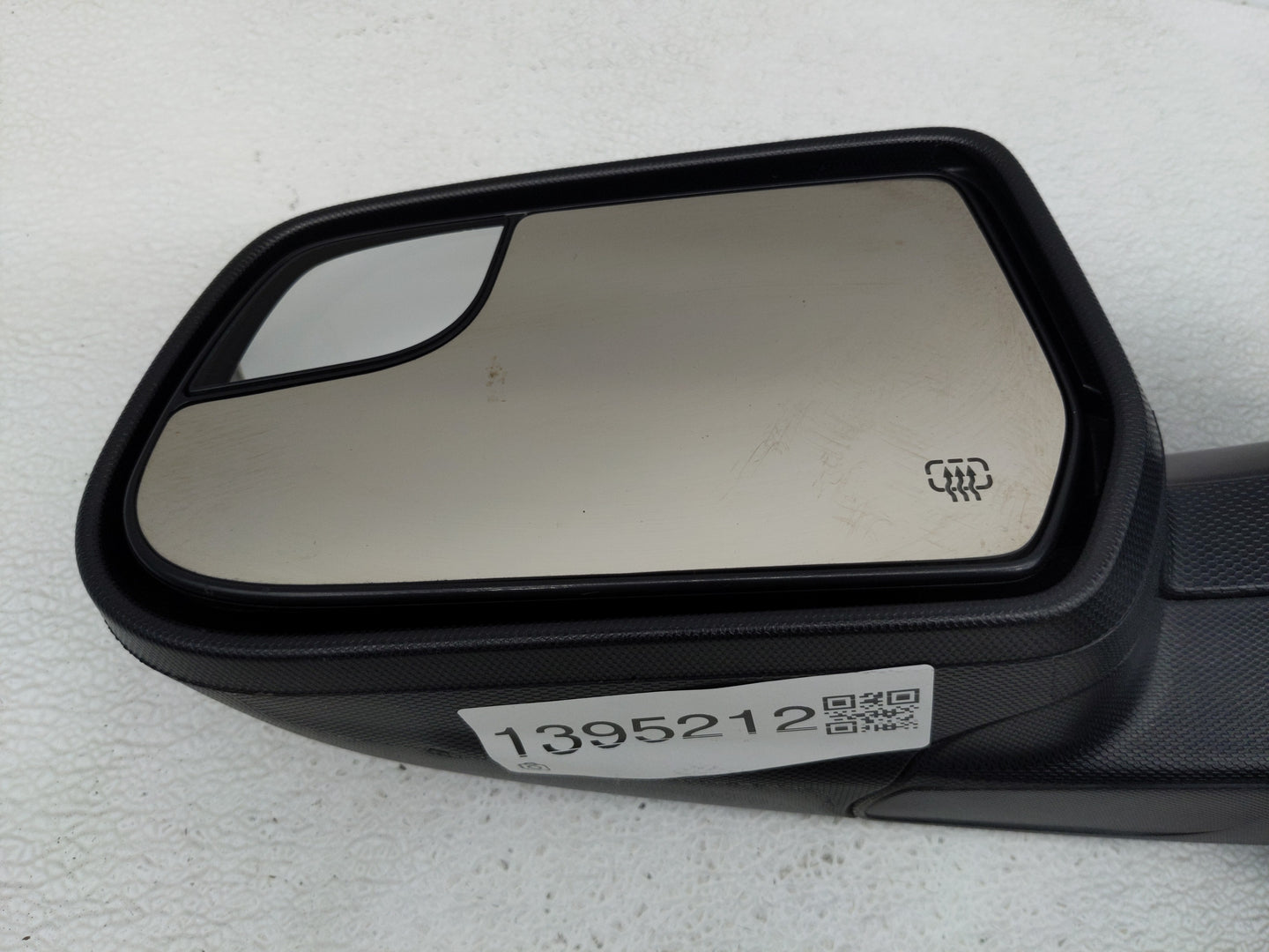 2011-2014 Chevrolet Equinox Driver Side View Mirror - Left Door Mirror OEM Used - Oemusedautoparts1.com
