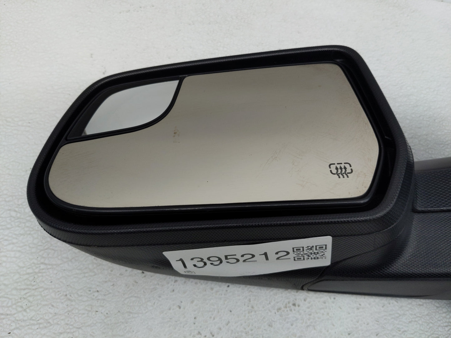 2011-2014 Chevrolet Equinox Driver Side View Mirror - Left Door Mirror OEM Used - Oemusedautoparts1.com