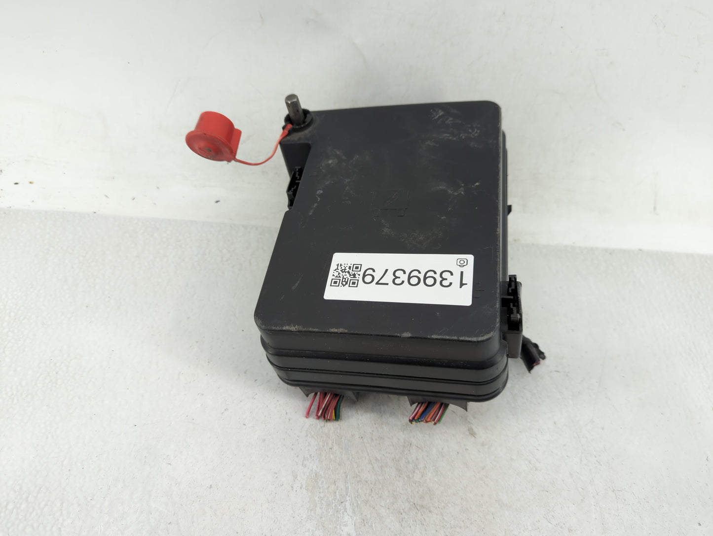 2013-2016 Chevrolet Equinox Fusebox Fuse Box Panel Relay Module Fits Fits 2013 2014 2015 2016 OEM Used Auto Parts - Oemuseda