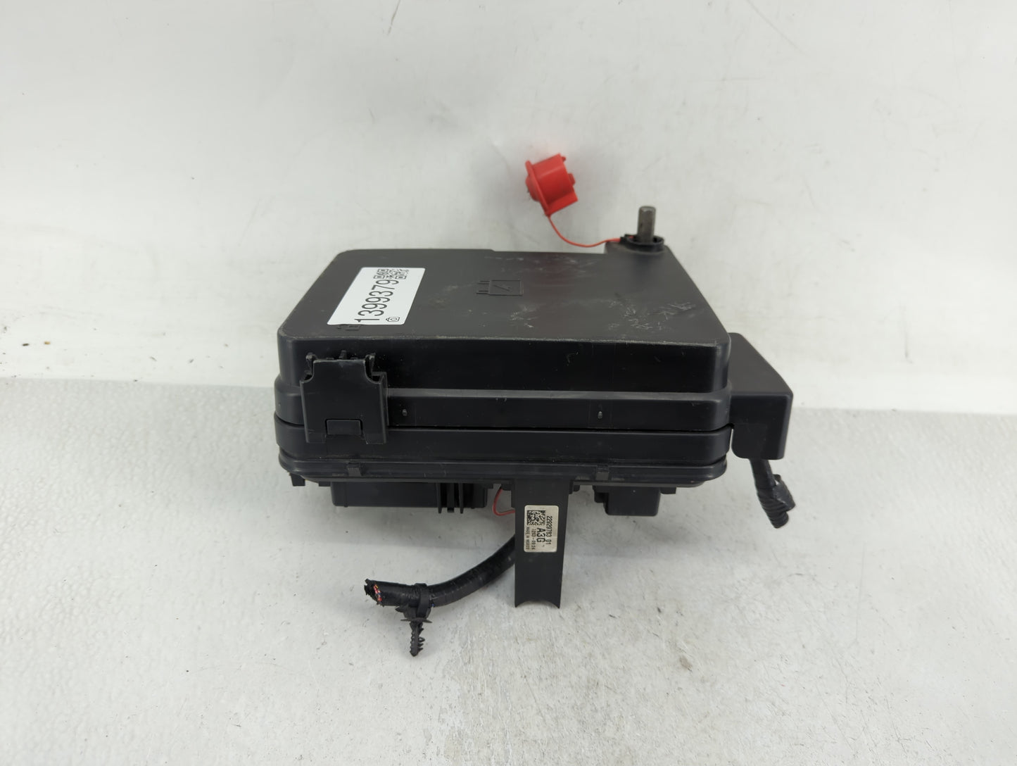 2013-2016 Chevrolet Equinox Fusebox Fuse Box Panel Relay Module Fits Fits 2013 2014 2015 2016 OEM Used Auto Parts - Oemuseda