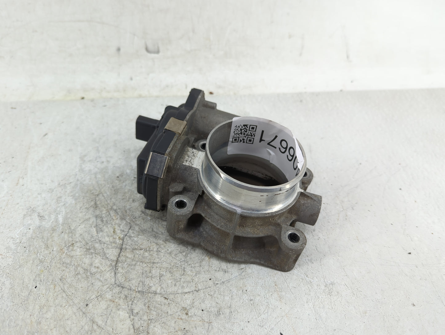 2012-2015 Chevrolet Equinox Throttle Body P/N:12632101CA Fits Fits 2012 2013 2014 2015 OEM Used Auto Parts - Oemusedautopart