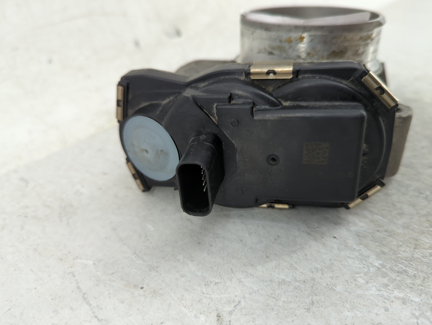 2012-2015 Chevrolet Equinox Throttle Body P/N:12632101CA Fits Fits 2012 2013 2014 2015 OEM Used Auto Parts - Oemusedautopart