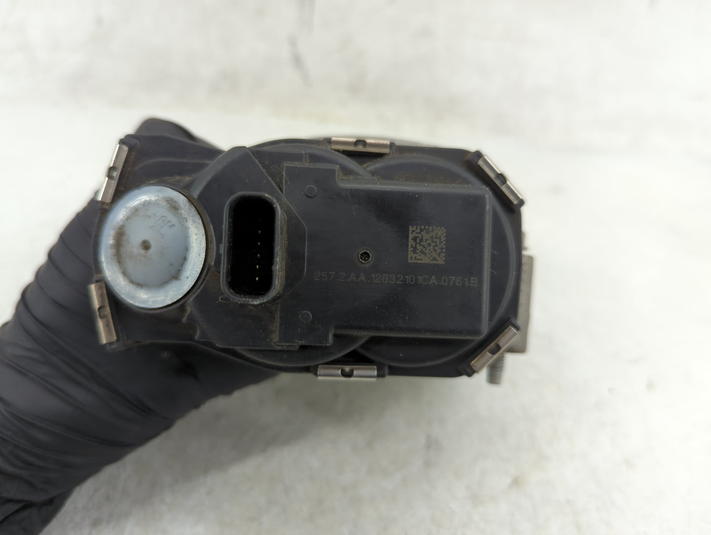 2012-2015 Chevrolet Equinox Throttle Body P/N:12632101CA Fits Fits 2012 2013 2014 2015 OEM Used Auto Parts - Oemusedautopart