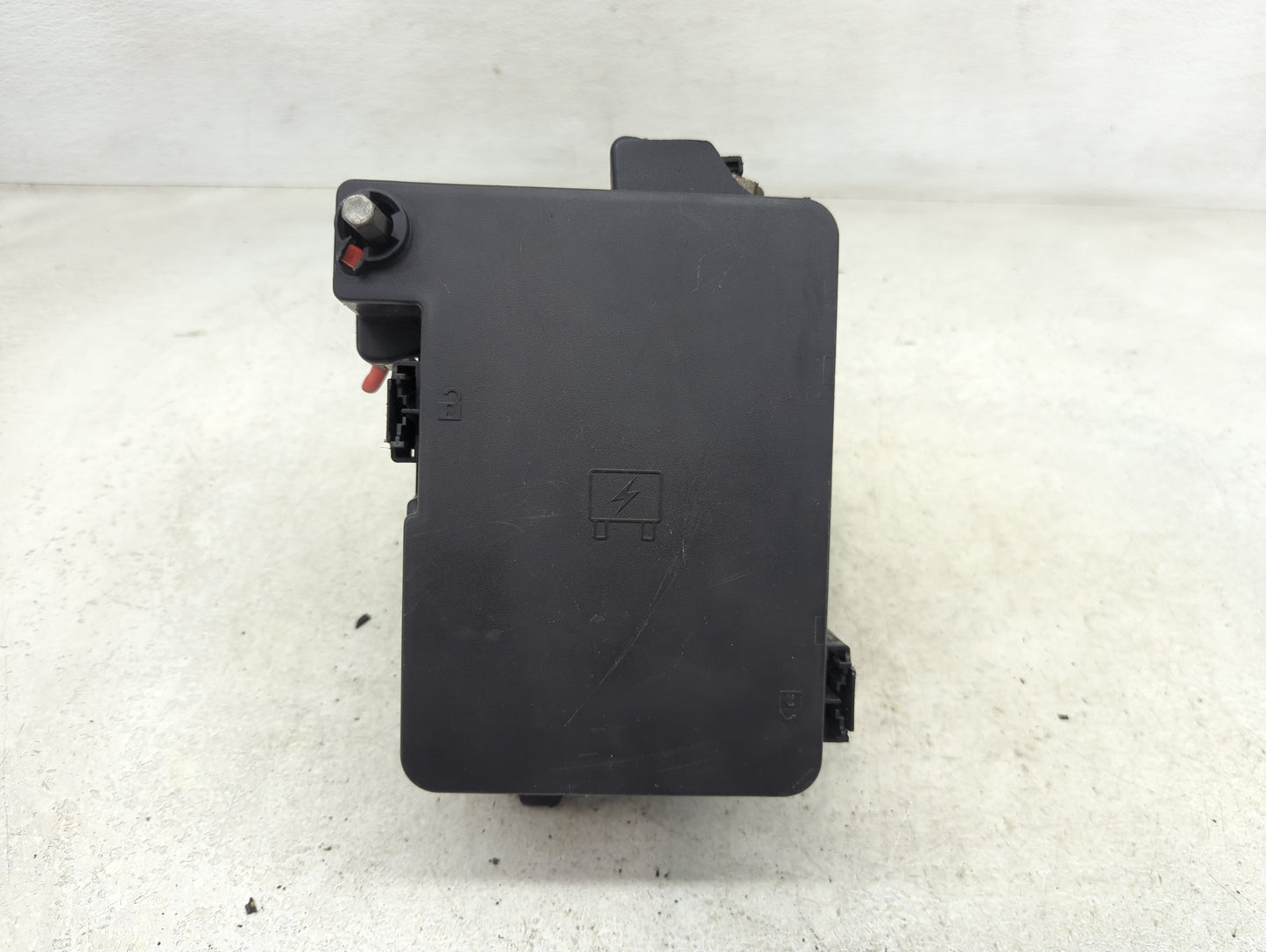 2013-2016 Chevrolet Equinox Fusebox Fuse Box Panel Relay Module P/N:22922727 Fits Fits 2013 2014 2015 2016 OEM Used Auto Par
