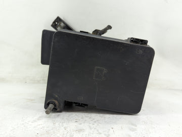 2013-2016 Chevrolet Equinox Fusebox Fuse Box Panel Relay Module P/N:22922727 Fits Fits 2013 2014 2015 2016 OEM Used Auto Par