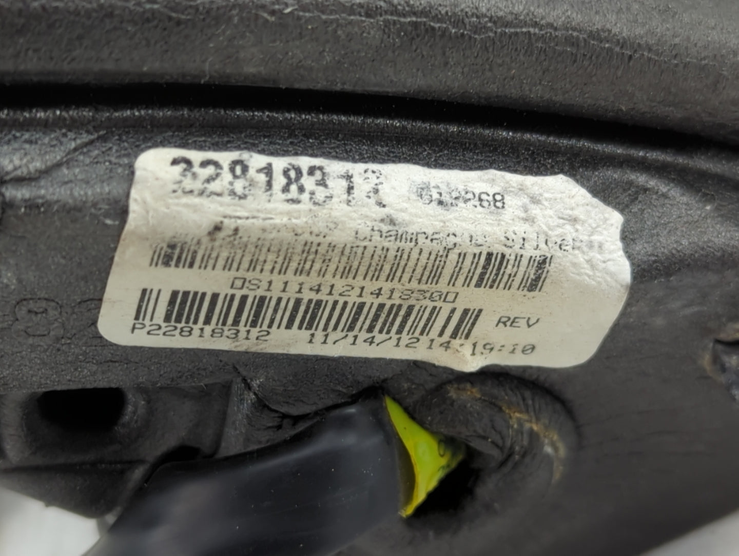 2013 Chevrolet Equinox Driver Side View Mirror - Left Door Mirror OEM Used - Oemusedautoparts1.com