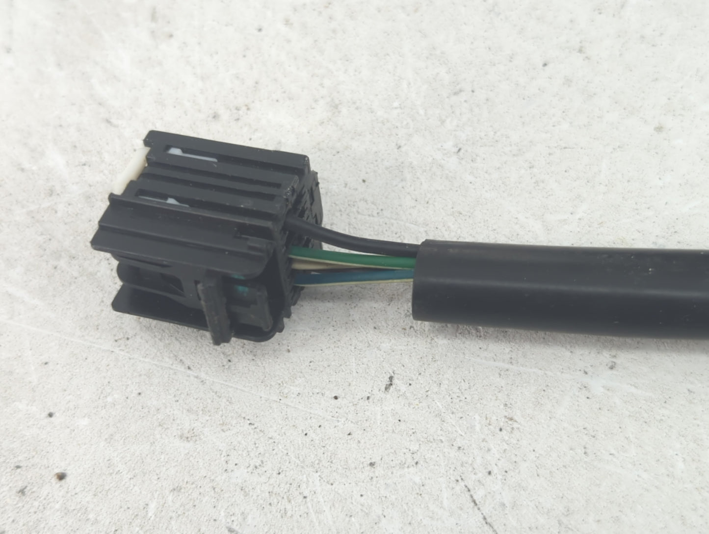 2011-2014 Chevrolet Equinox Driver Side View Mirror - Left Door Mirror OEM Used - Oemusedautoparts1.com