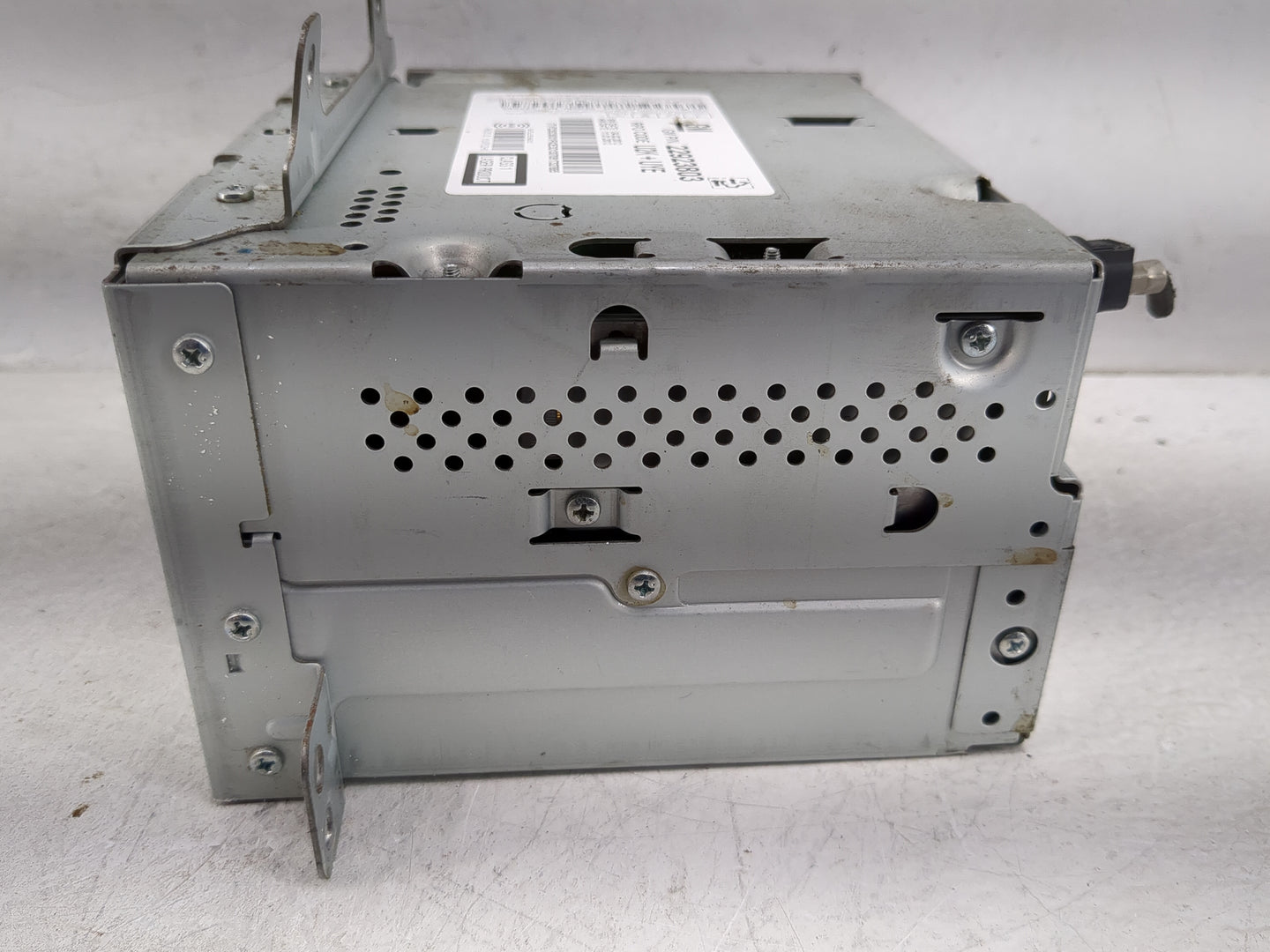 2013-2015 Chevrolet Equinox Radio AM FM Cd Player Receiver Replacement P/N:22923803 Fits Fits 2013 2014 2015 2016 OEM Used A