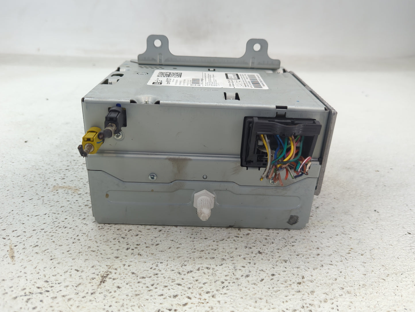 2013 Chevrolet Equinox Radio AM FM Cd Player Receiver Replacement P/N:22976137 Fits OEM Used Auto Parts - Oemusedautoparts1.