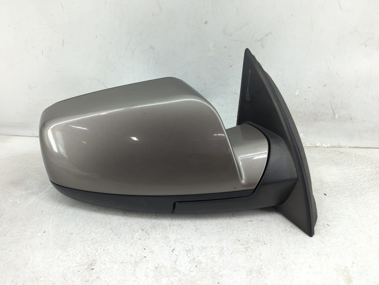 2011-2014 Chevrolet Equinox Passenger Side View Mirror - Right Door Mirror OEM Used - Oemusedautoparts1.com