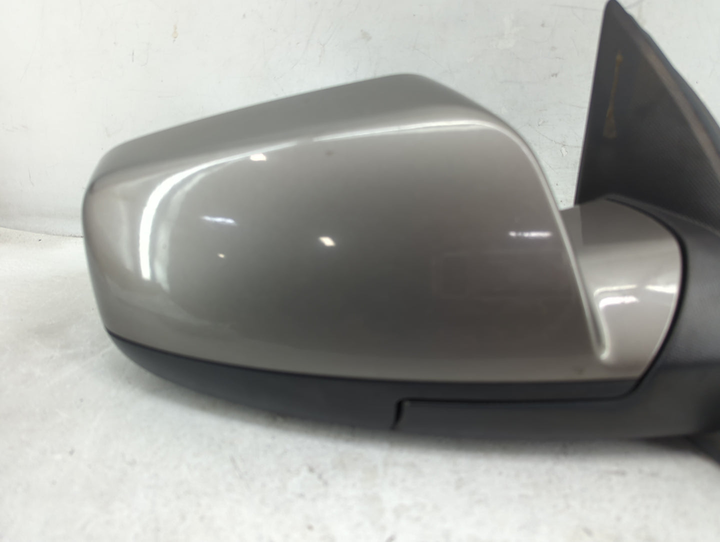 2011-2014 Chevrolet Equinox Passenger Side View Mirror - Right Door Mirror OEM Used - Oemusedautoparts1.com