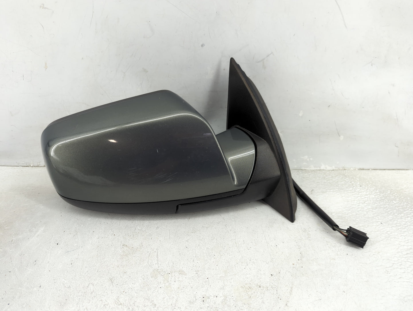 2011-2014 Chevrolet Equinox Passenger Side View Mirror - Right Door Mirror OEM Used - Oemusedautoparts1.com