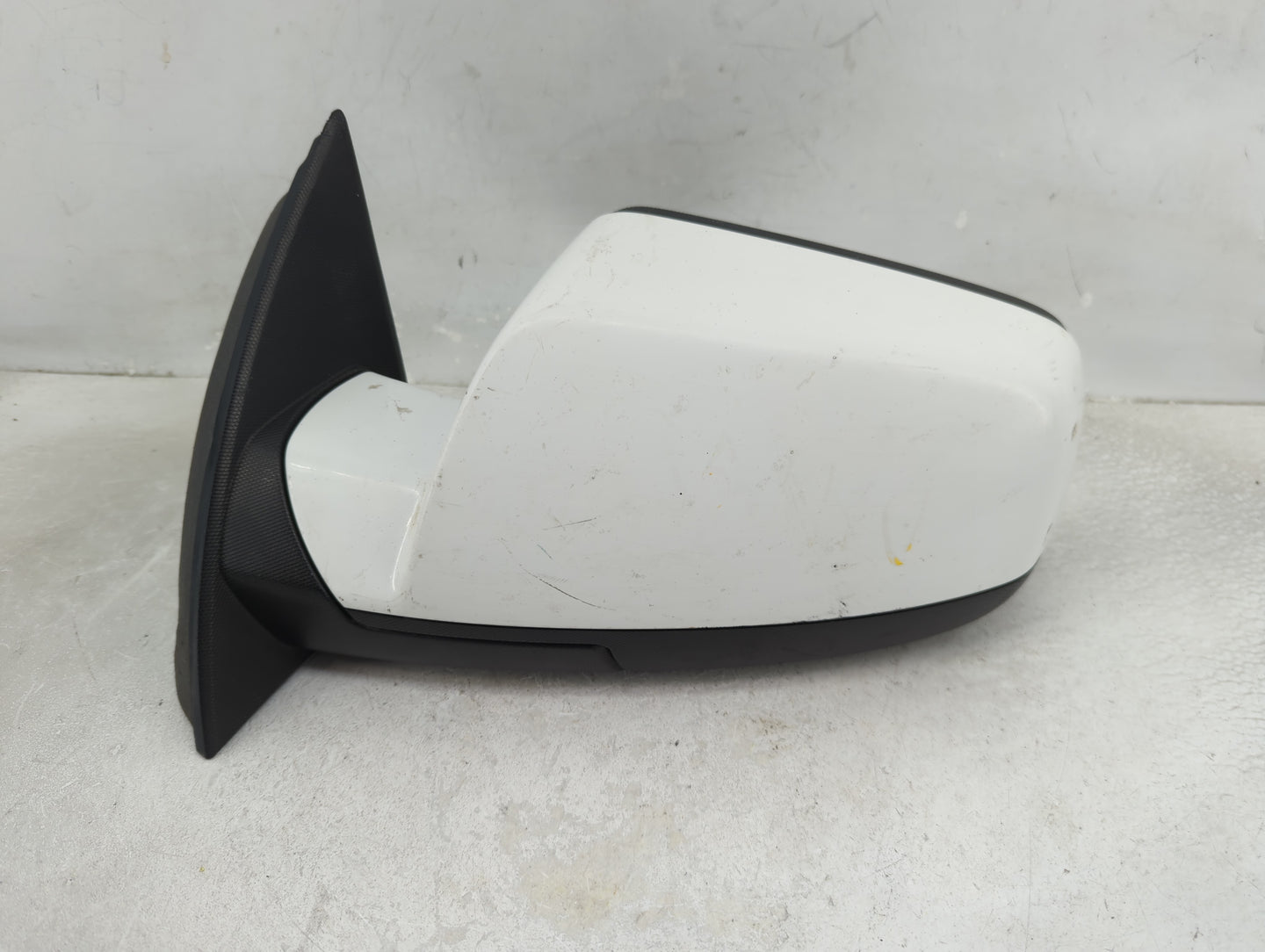 2011-2014 Chevrolet Equinox Driver Side View Mirror - Left Door Mirror OEM Used - Oemusedautoparts1.com