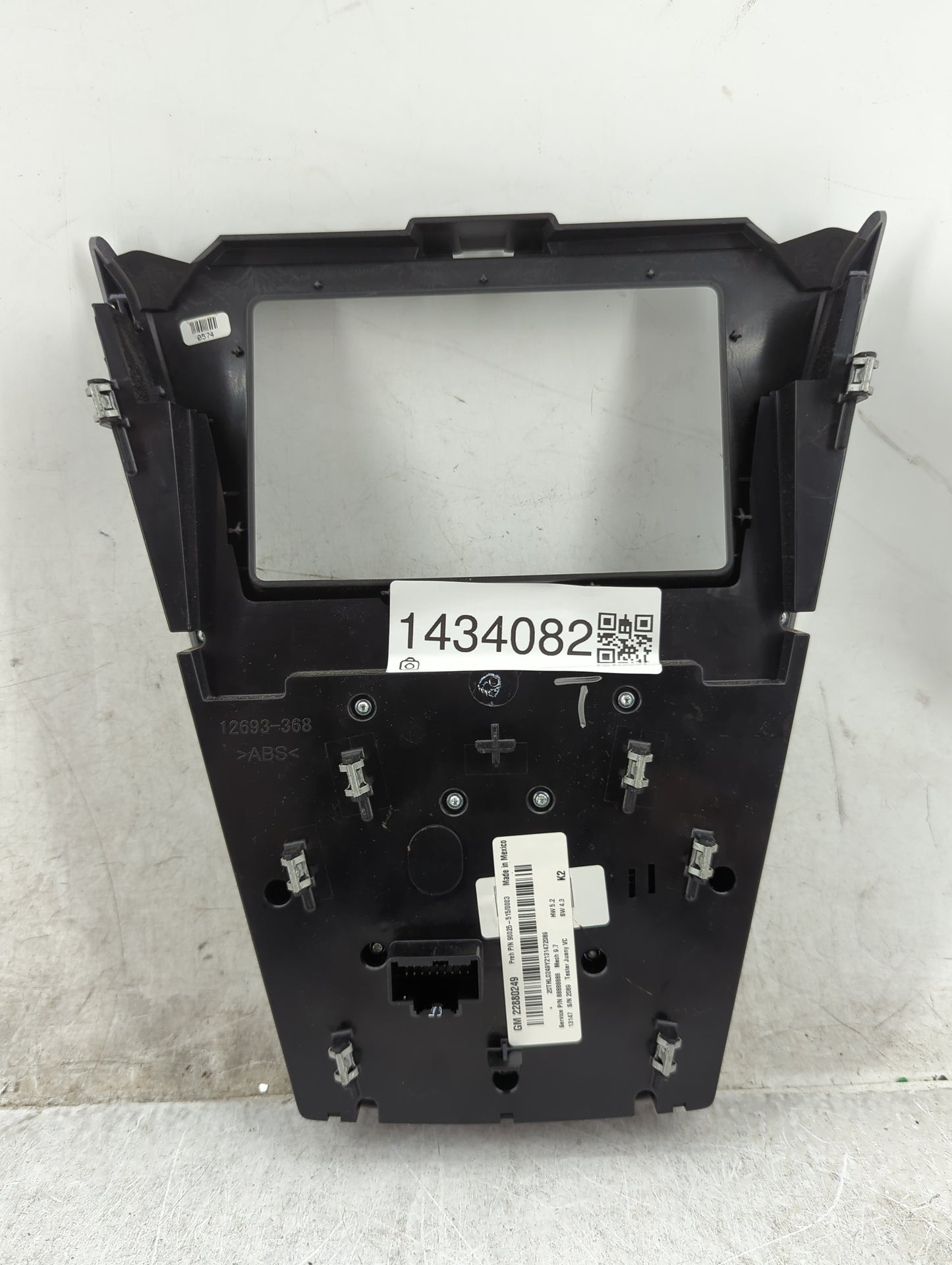 2012-2015 Chevrolet Equinox Radio Control Panel Silver - Oemusedautoparts1.com
