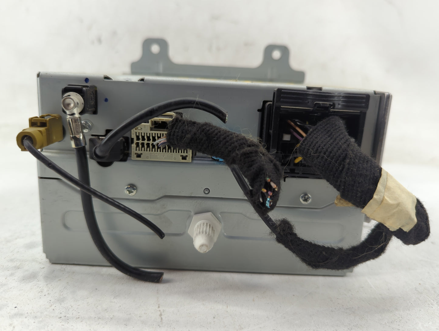 2013 Chevrolet Equinox Radio AM FM Cd Player Receiver Replacement P/N:23135481 GA-130-COLR-NS, ACJ-GA-130-COLR Fits OEM Used