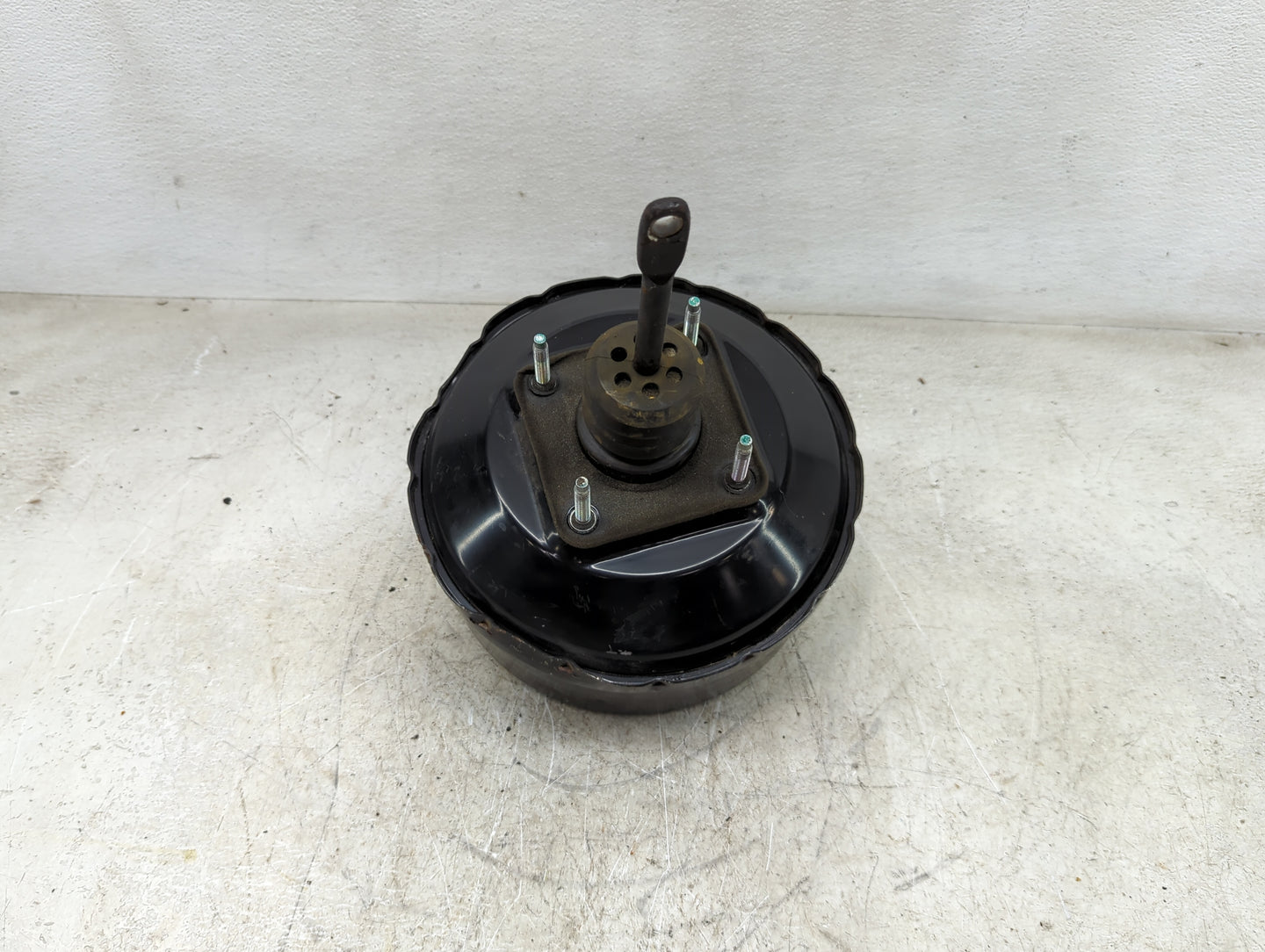 2010-2017 Chevrolet Equinox Power Brake Booster Oem - Oemusedautoparts1.com