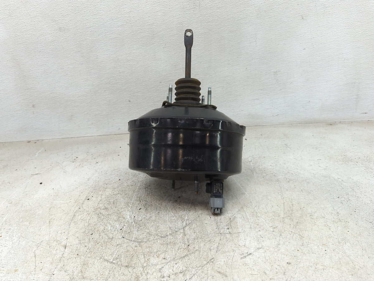 2010-2017 Chevrolet Equinox Power Brake Booster Oem 1450757 - Oemusedautoparts1.com