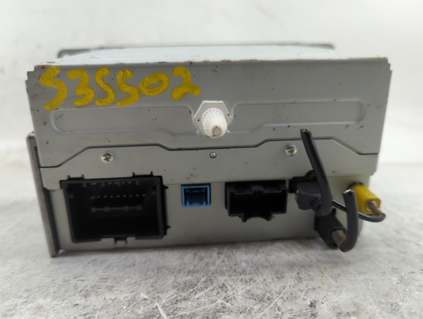 2013 Chevrolet Equinox Radio AM FM Cd Player Receiver Replacement P/N:22965237 Fits OEM Used Auto Parts - Oemusedautoparts1.
