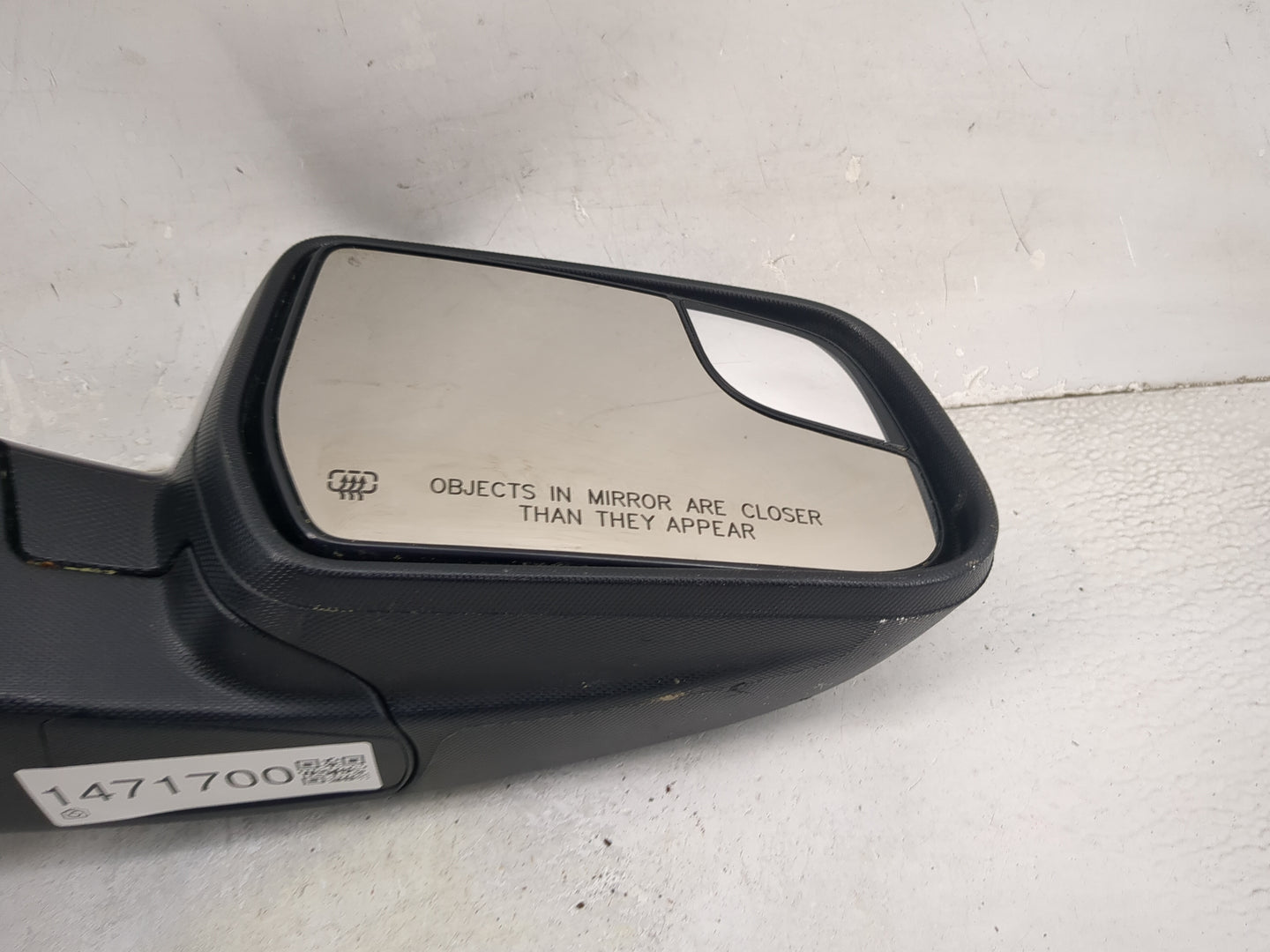 2011-2014 Chevrolet Equinox Passenger Side View Mirror - Right Door Mirror OEM Used - Oemusedautoparts1.com