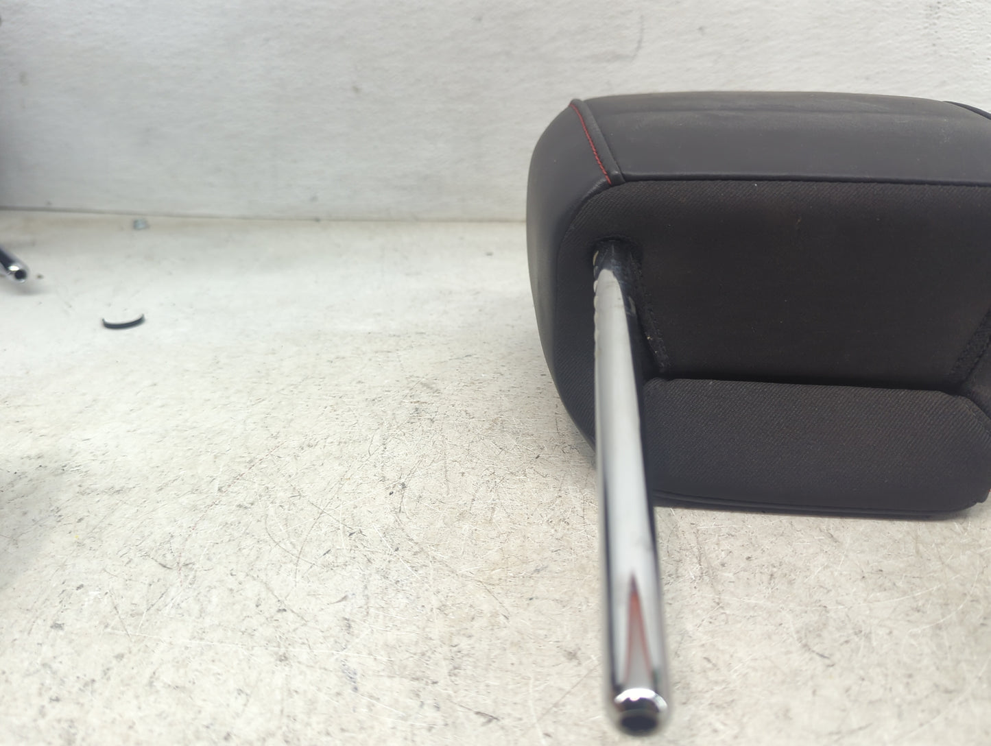2013 Chevrolet Equinox Headrest Head Rest Front Driver Passenger Seat Fits OEM Used Auto Parts - Oemusedautoparts1.com