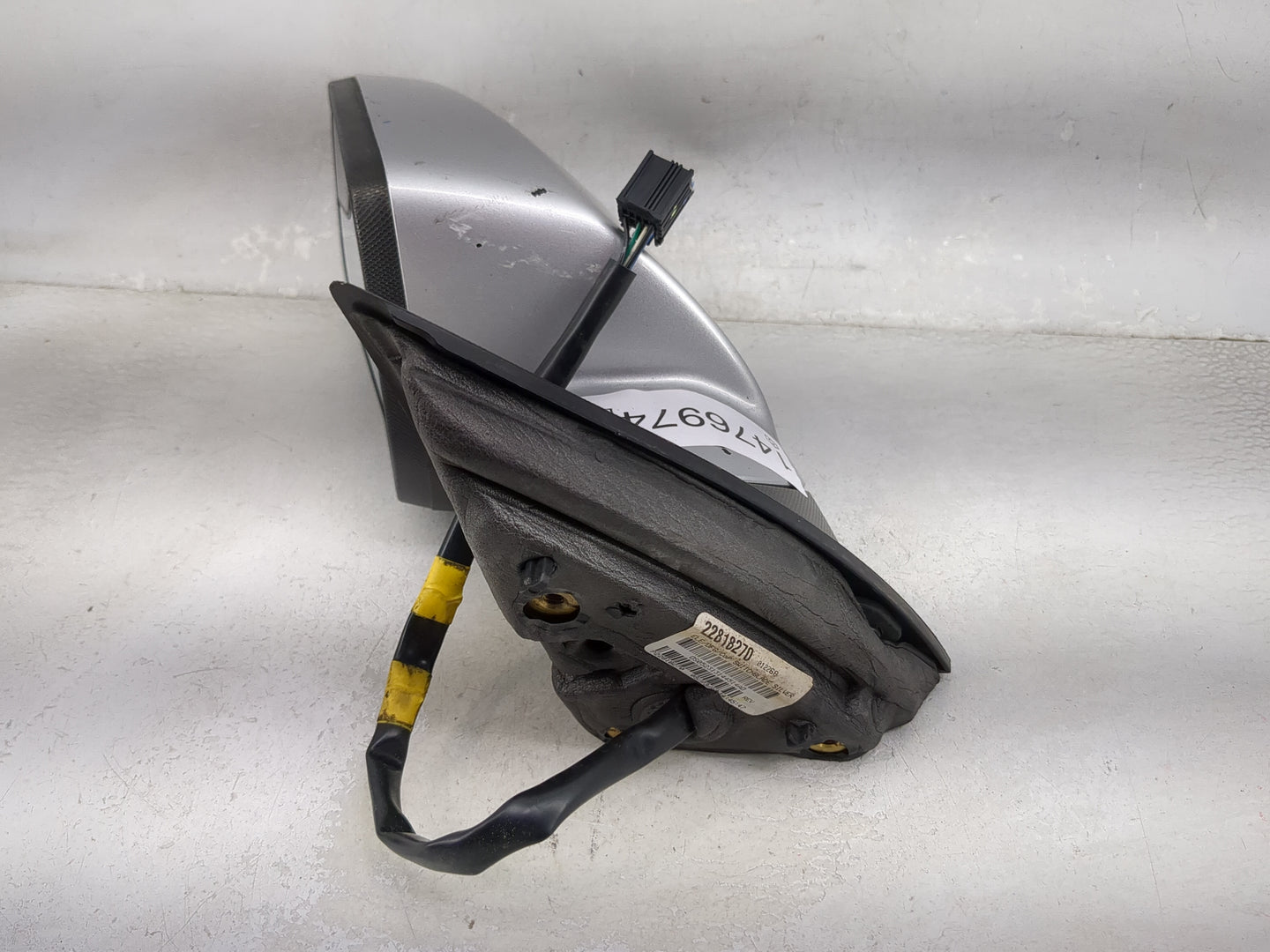 2011-2014 Chevrolet Equinox Driver Side View Mirror - Left Door Mirror OEM Used - Oemusedautoparts1.com