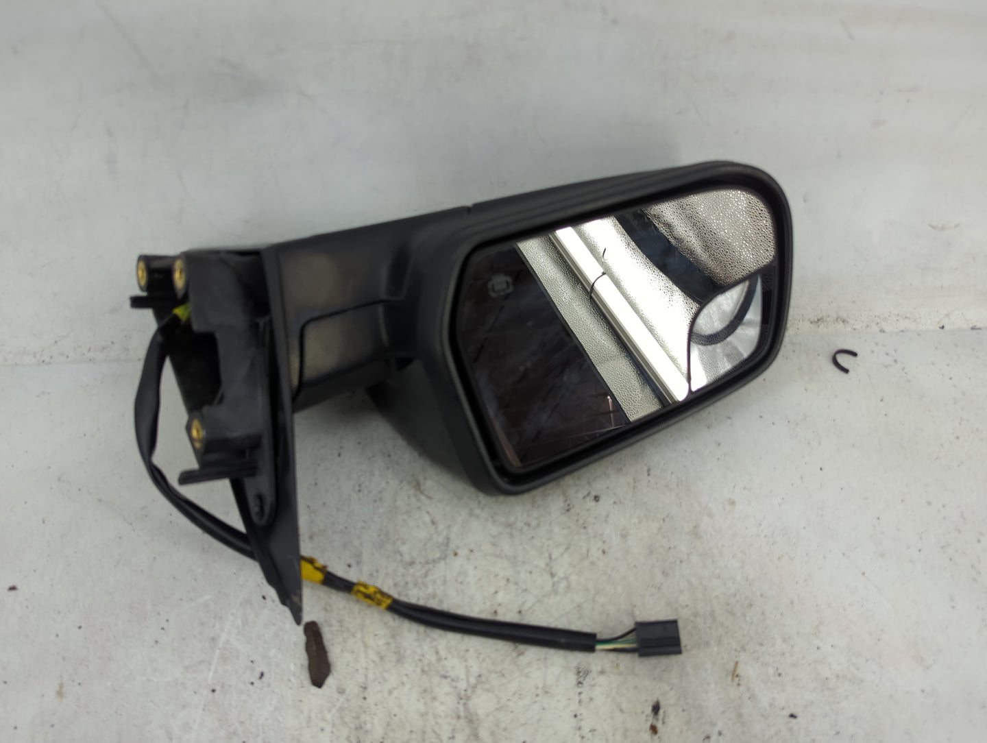 2011-2014 Chevrolet Equinox Driver Side View Mirror - Left Door Mirror OEM Used - Oemusedautoparts1.com