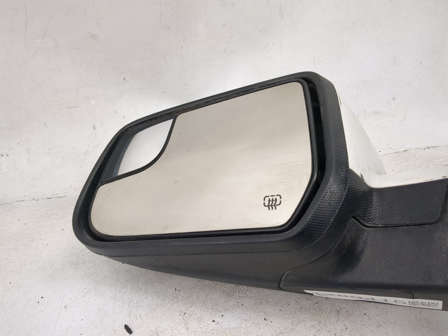 2011-2014 Chevrolet Equinox Driver Side View Mirror - Left Door Mirror OEM Used - Oemusedautoparts1.com