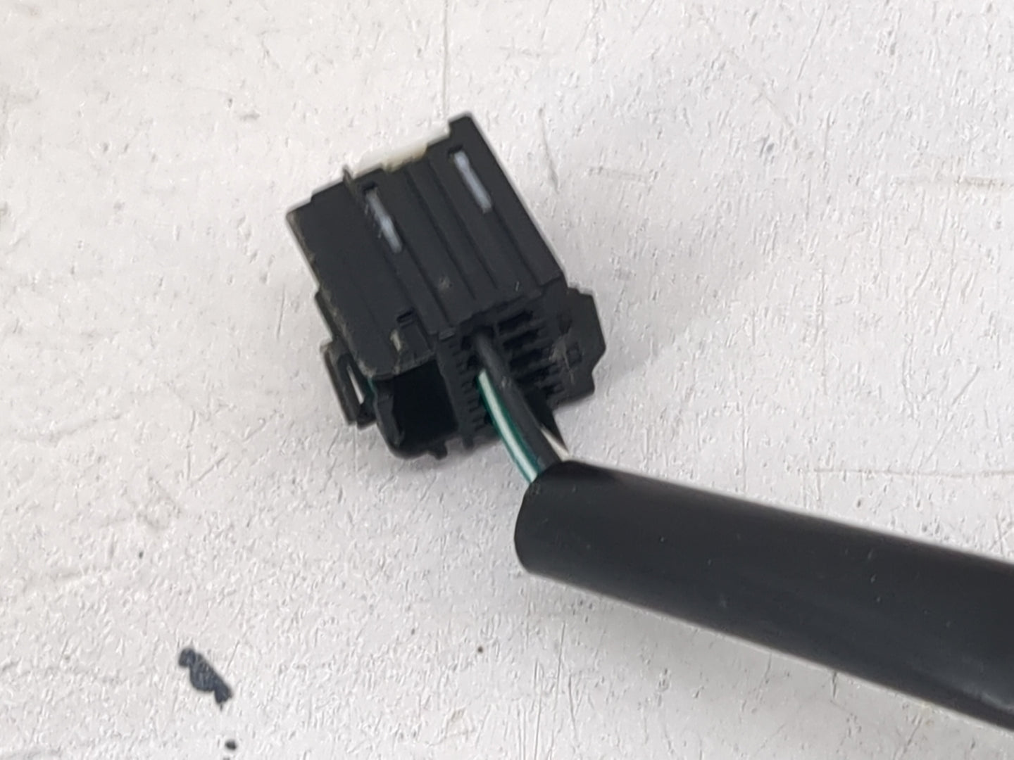 2011-2014 Chevrolet Equinox Driver Side View Mirror - Left Door Mirror OEM Used - Oemusedautoparts1.com