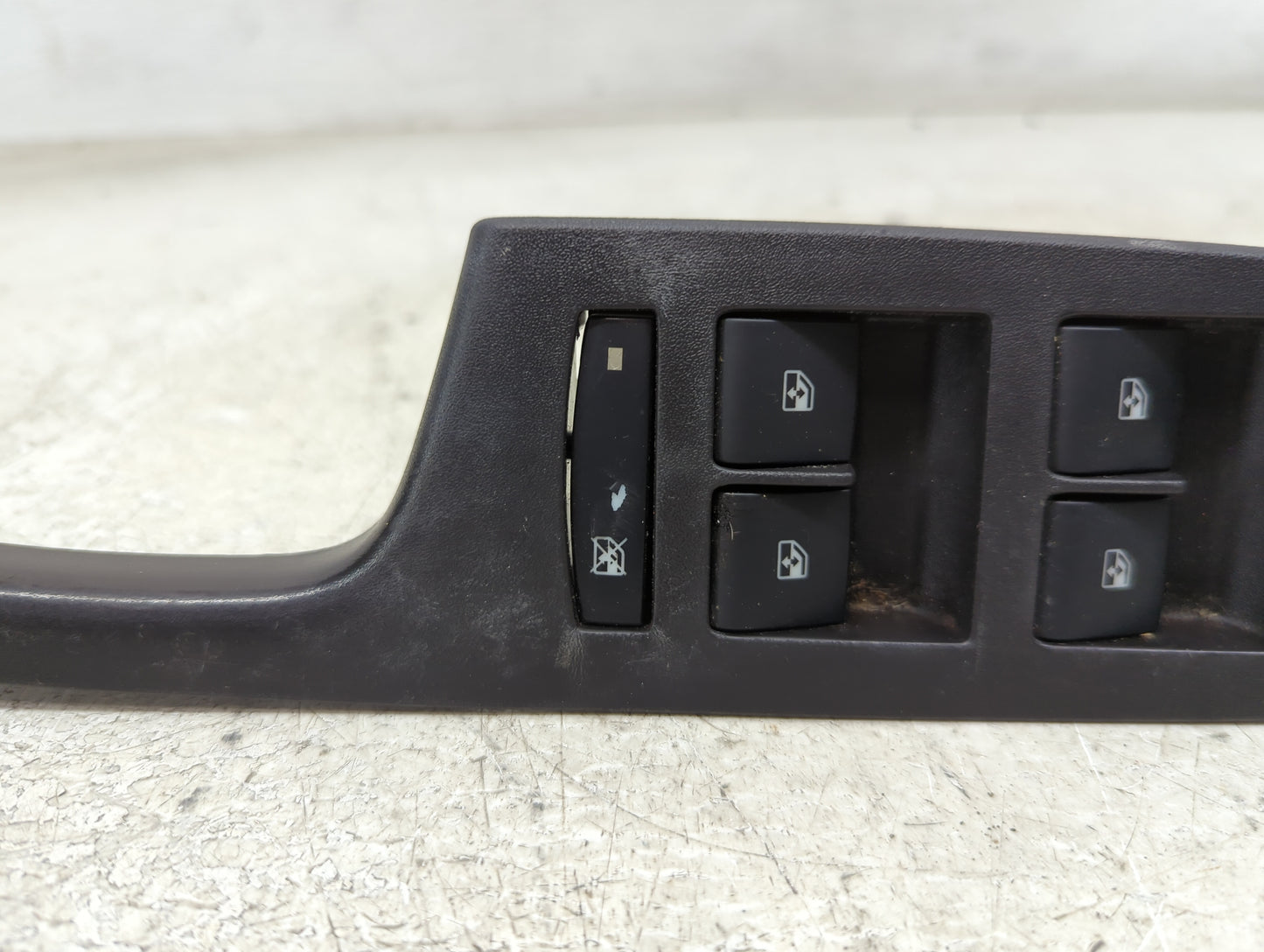 2010-2017 Chevrolet Equinox Master Power Window Switch Replacement Driver Side Left P/N:25946838 Fits OEM Used Auto Parts - 