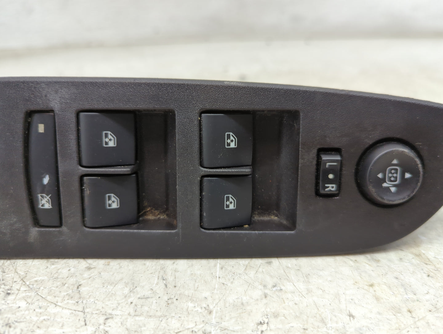 2010-2017 Chevrolet Equinox Master Power Window Switch Replacement Driver Side Left P/N:25946838 Fits OEM Used Auto Parts - 