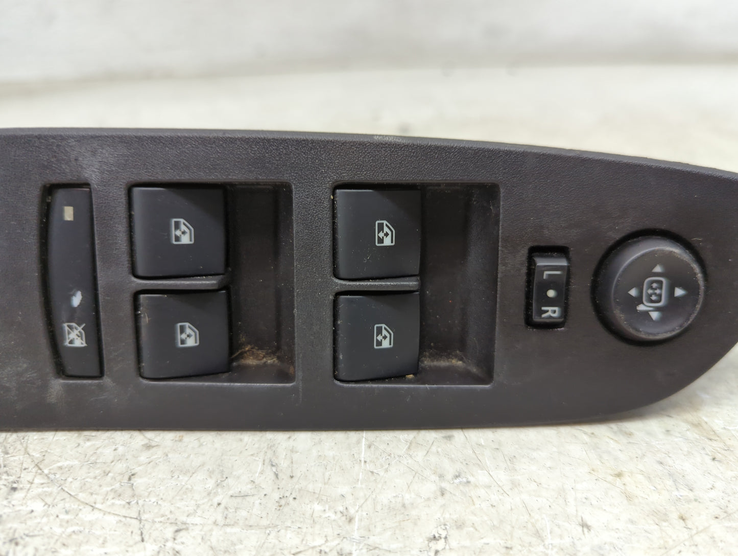 2010-2017 Chevrolet Equinox Master Power Window Switch Replacement Driver Side Left P/N:25946838 Fits OEM Used Auto Parts - 