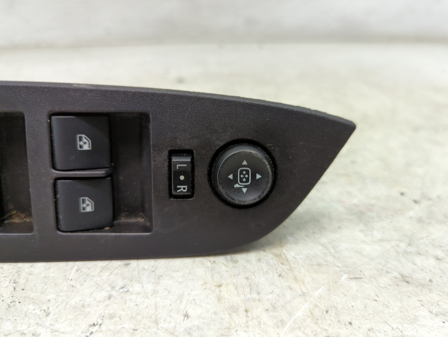 2010-2017 Chevrolet Equinox Master Power Window Switch Replacement Driver Side Left P/N:25946838 Fits OEM Used Auto Parts - 