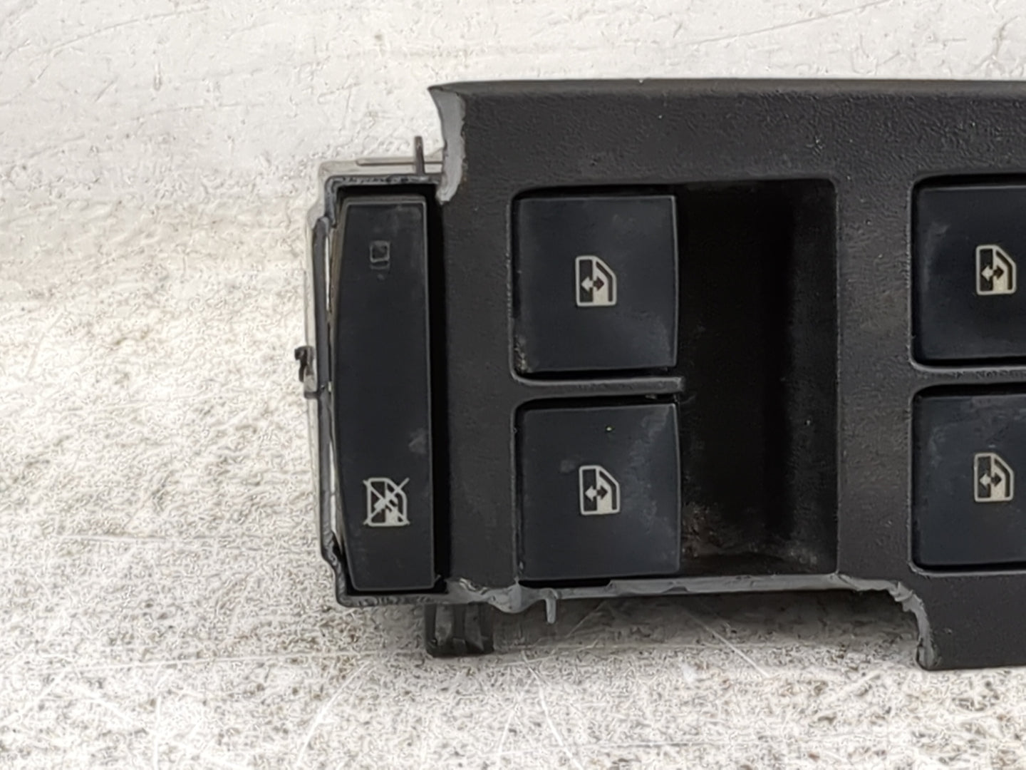 2010-2017 Chevrolet Equinox Master Power Window Switch Replacement Driver Side Left Fits OEM Used Auto Parts - Oemusedautopa