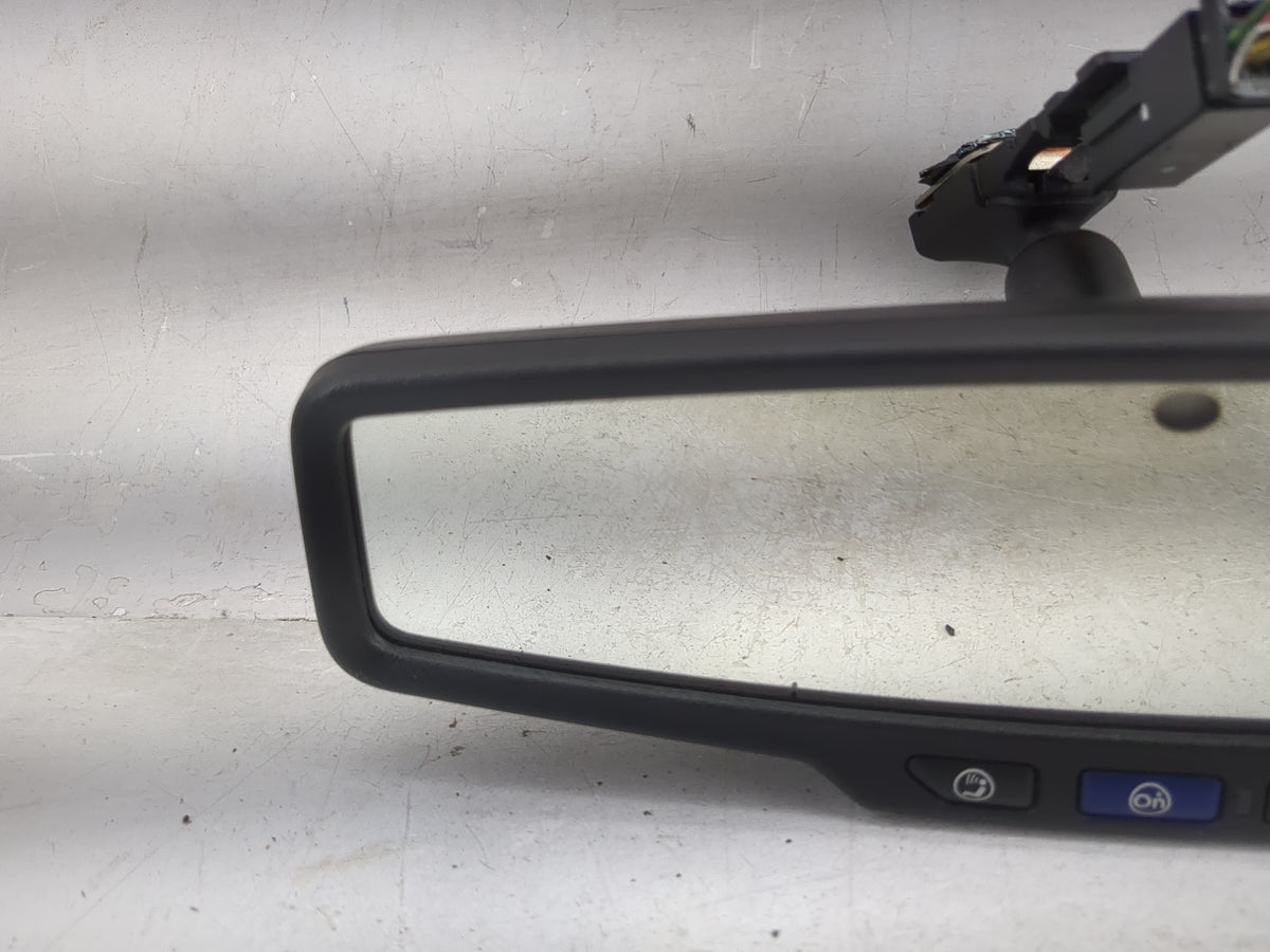 2010-2017 Chevrolet Equinox Interior Rear View Mirror Replacement OEM P/N:13584893 Fits OEM Used Auto Parts - Oemusedautopar