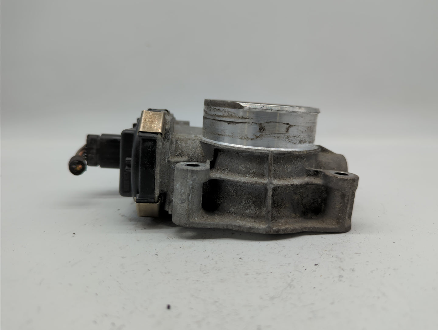 2012-2015 Chevrolet Equinox Throttle Body P/N:12632101CA Fits Fits 2012 2013 2014 2015 OEM Used Auto Parts - Oemusedautopart