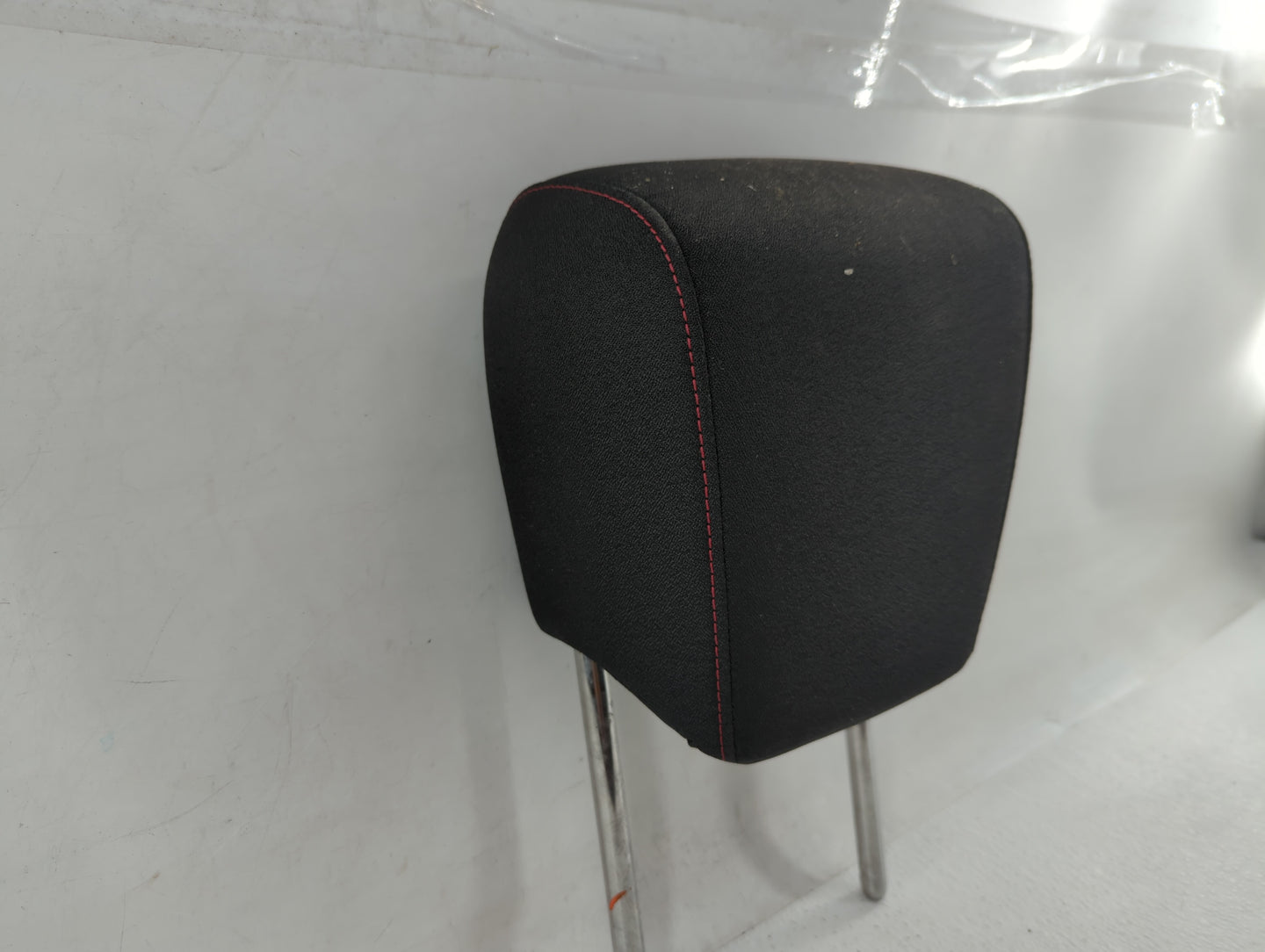 2012-2013 Chevrolet Equinox Headrest Head Rest Front Driver Passenger Seat Fits Fits 2012 2013 OEM Used Auto Parts - Oemused