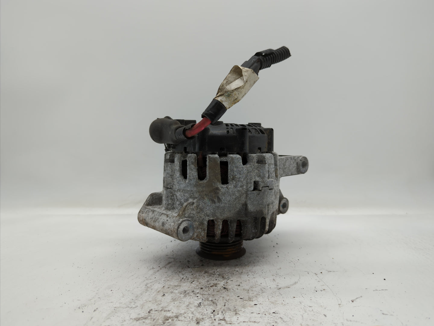 2010-2017 Chevrolet Equinox Alternator Replacement Generator Charging Assembly Engine OEM P/N:13588328 13512759 Fits OEM Use